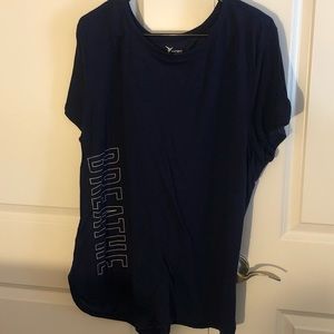 🌻Old navy active wear tee